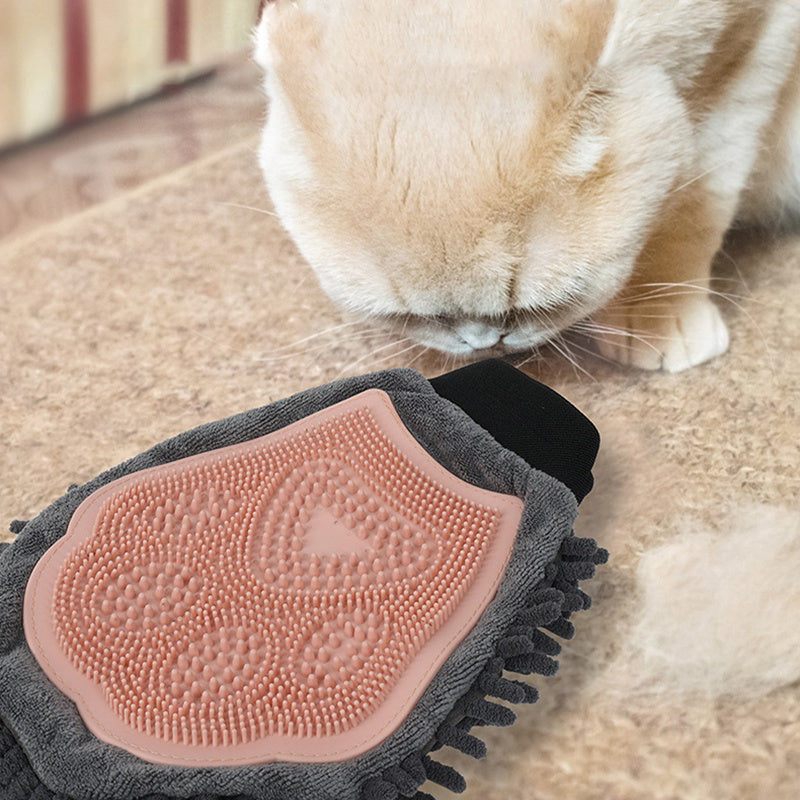 Transform Your Pet's Grooming Routine with the Pet Bathing Brush 2-in-1 Grooming Glove