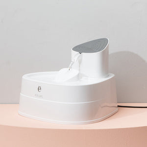 Keep Your Pet Hydrated with Our Pet Water Dispenser