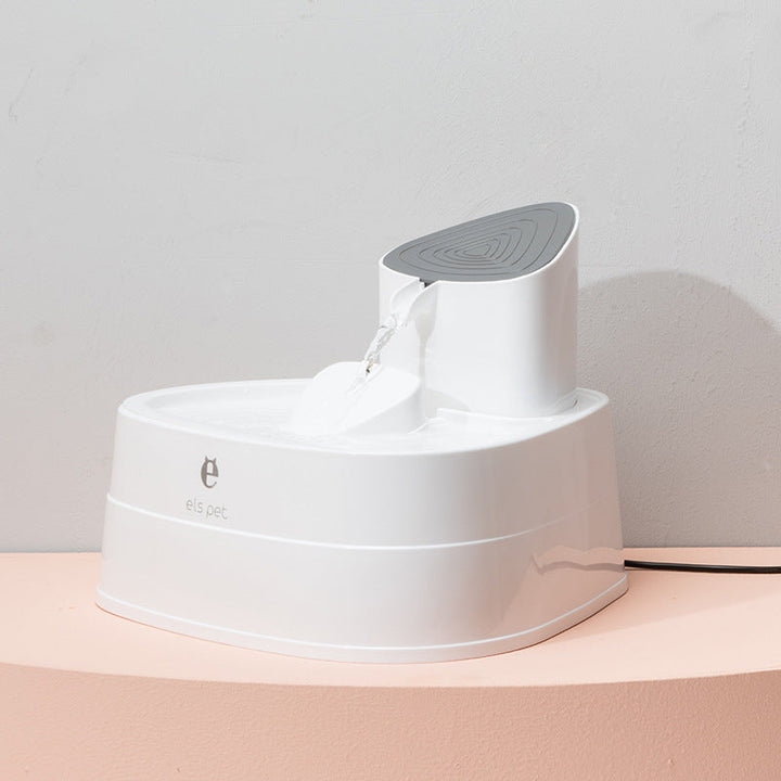 Keep Your Pet Hydrated with Our Pet Water Dispenser