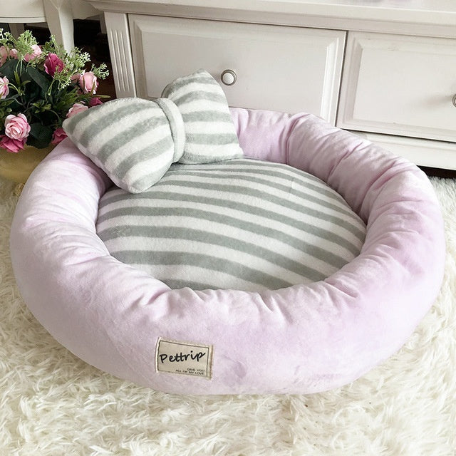 Plush dog kennel